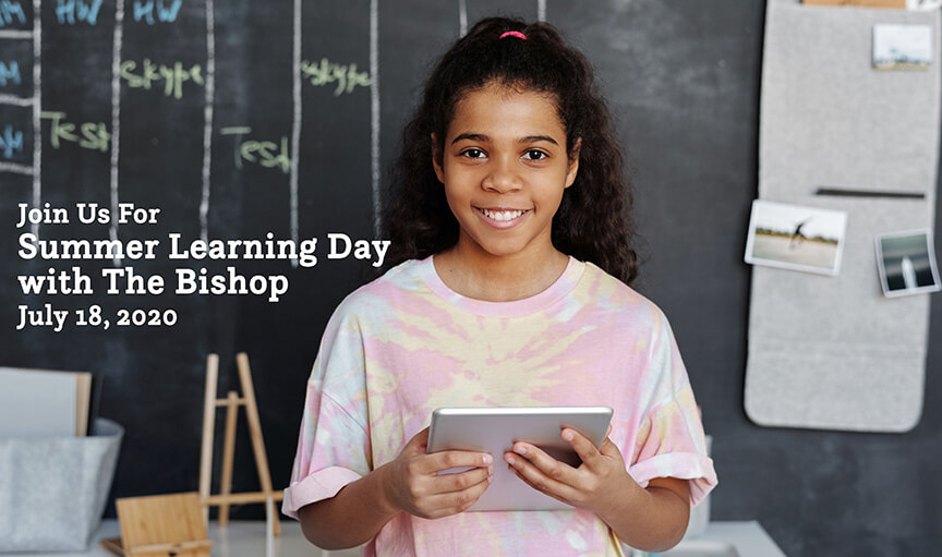 girlholdingtablet-4wb