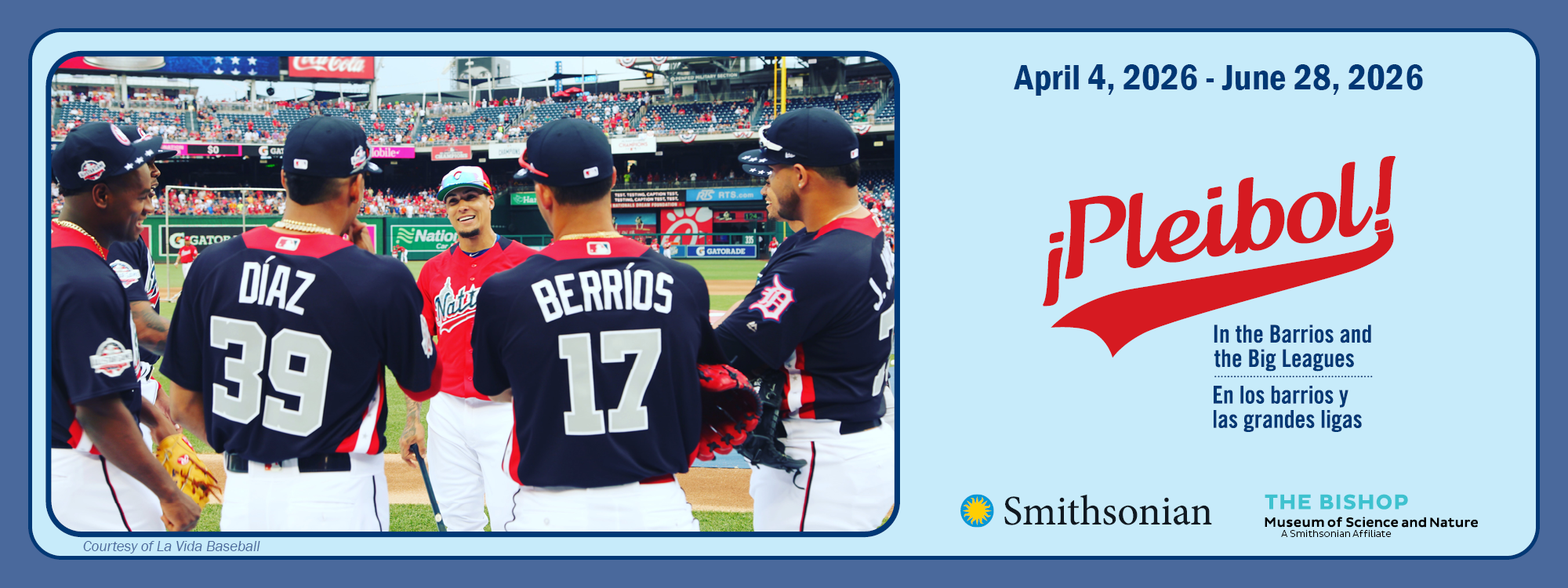  ¡Pleibol! In the Barrios and the Big Leagues / En los barrios y las grandes ligas 