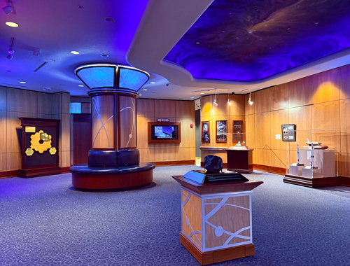 Planetarium-Lobby-